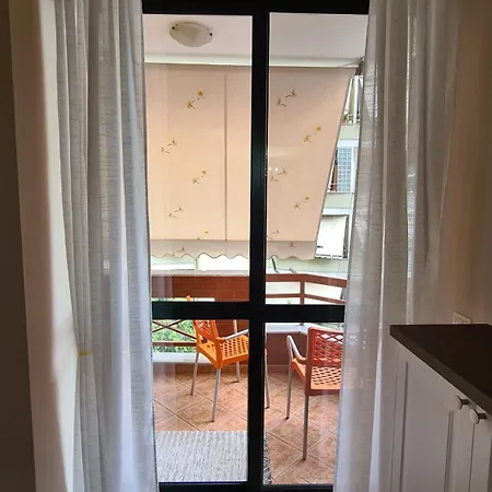 Family-friendly At 21 Dhjetori W/self Check-in *