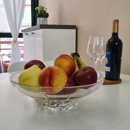 Family-friendly At 21 Dhjetori W/self Check-in Apartmán *