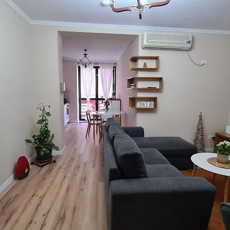 Family-friendly At 21 Dhjetori W/self Check-in Apartment Tirana