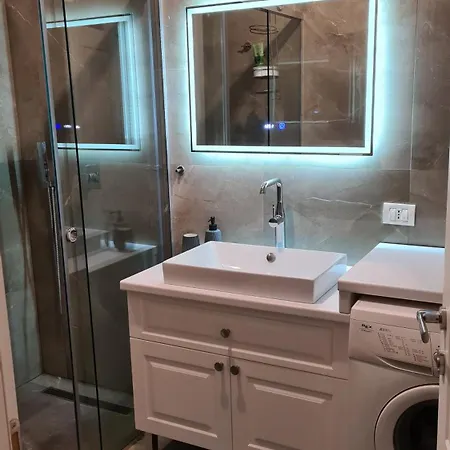 Apartmán Family-friendly At 21 Dhjetori W/self Check-in *