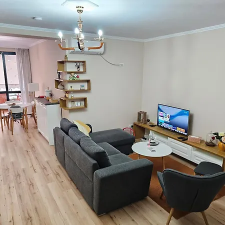 Апартаменты Family-friendly At 21 Dhjetori W/self Check-in *